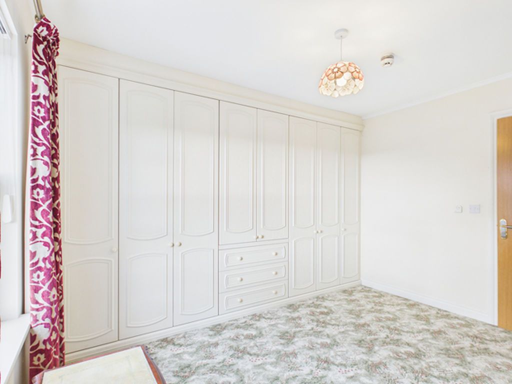 Additional image 8 of 2 bed flat for saleHafan Tywi, The Parade, Carmarthen SA31