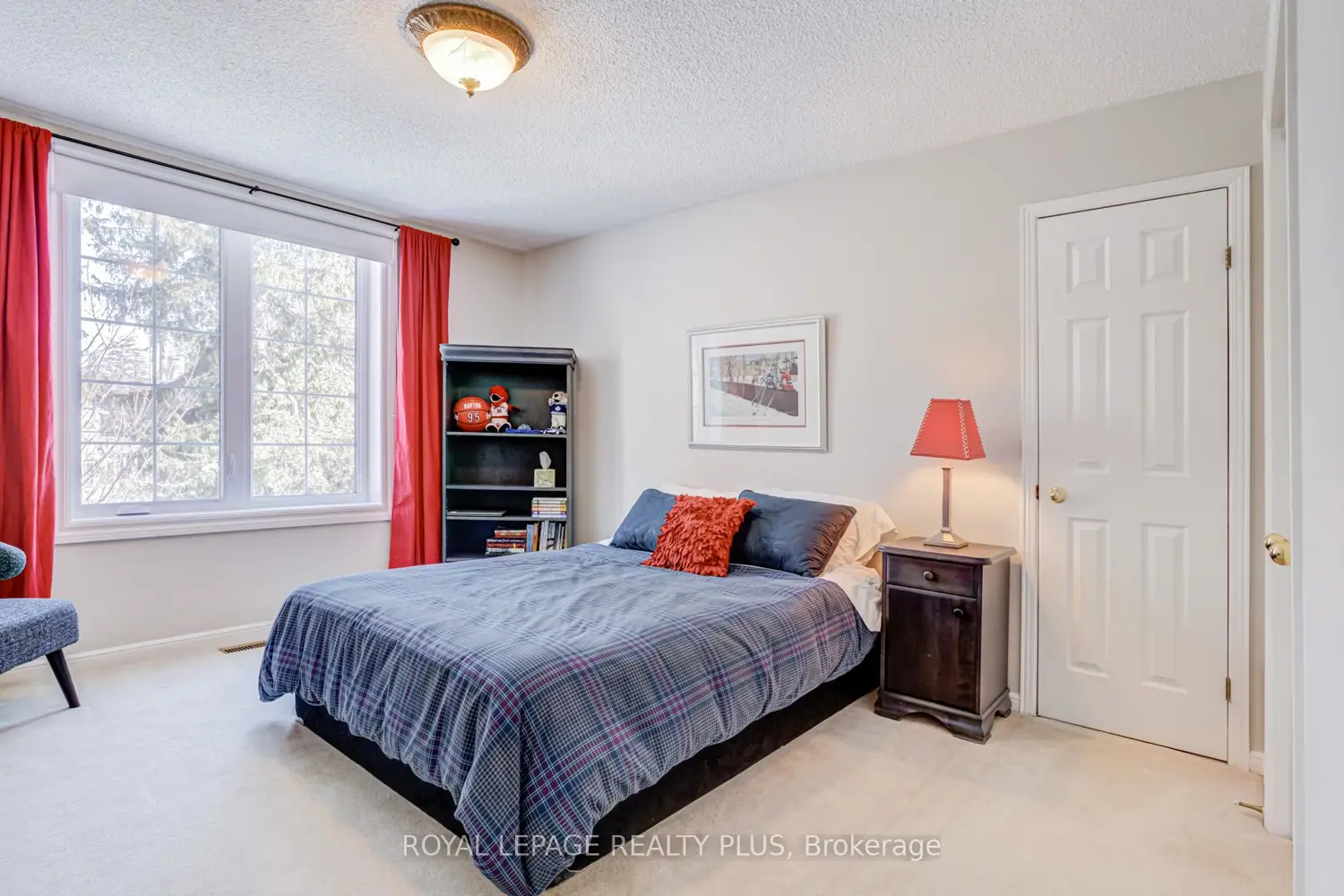 Additional image 8 of 2530 Jarvis Street