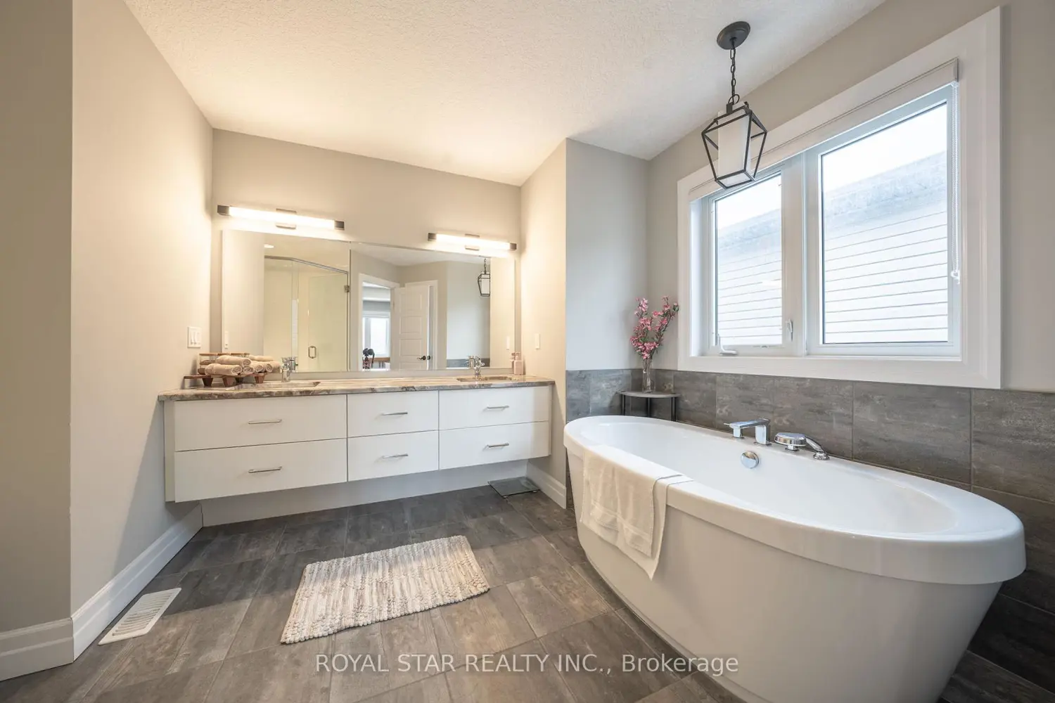 Additional image 18 of 325 Masters Drive