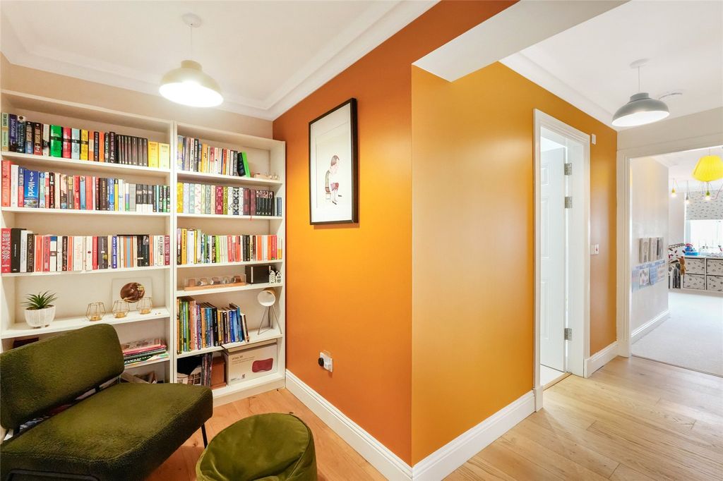 Additional image 9 of 2 bed flat for saleColquhoun Street, Helensburgh G84