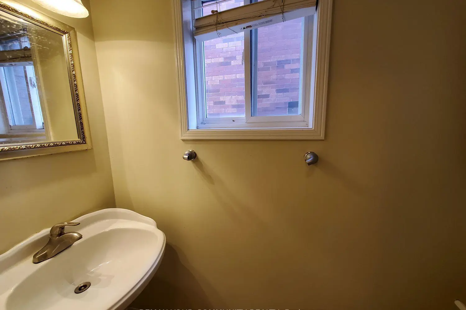 Additional image 10 of 156 Loon Avenue