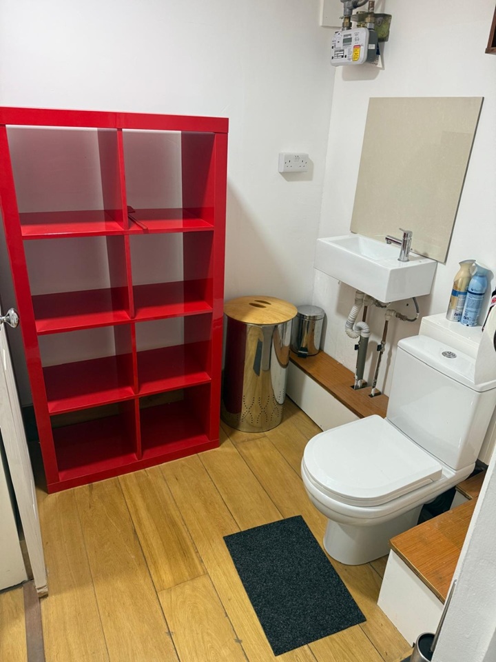 Additional image 10 of 1 Bed Flat, Battersea Park Road, SW11, N1 7GU