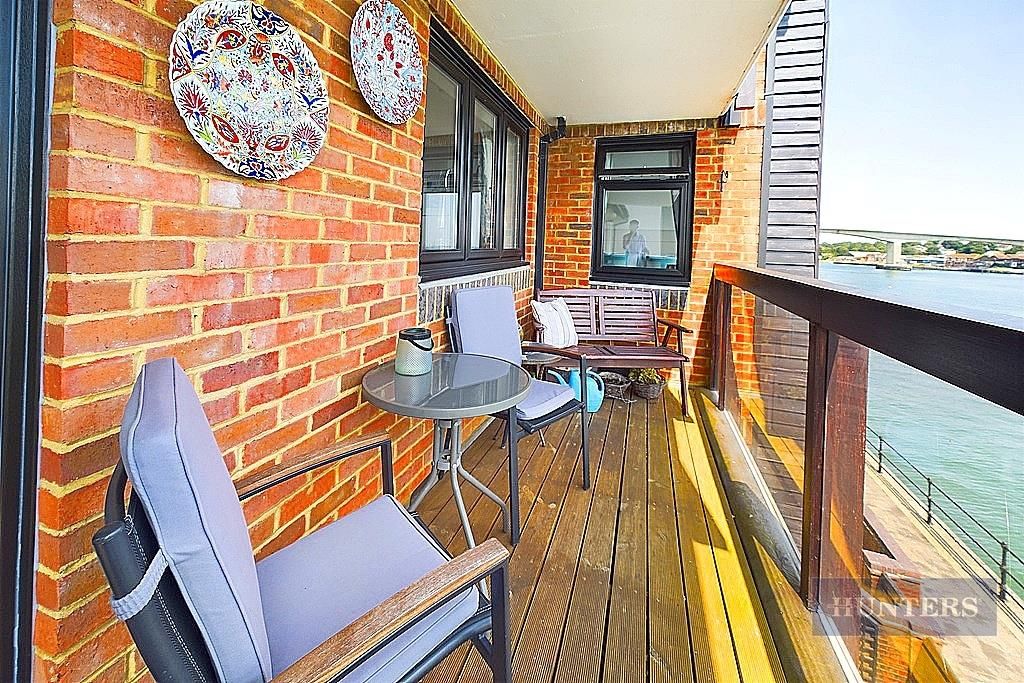 Additional image 13 of 2 bed flat for saleMoorhead Court, Ocean Village SO14