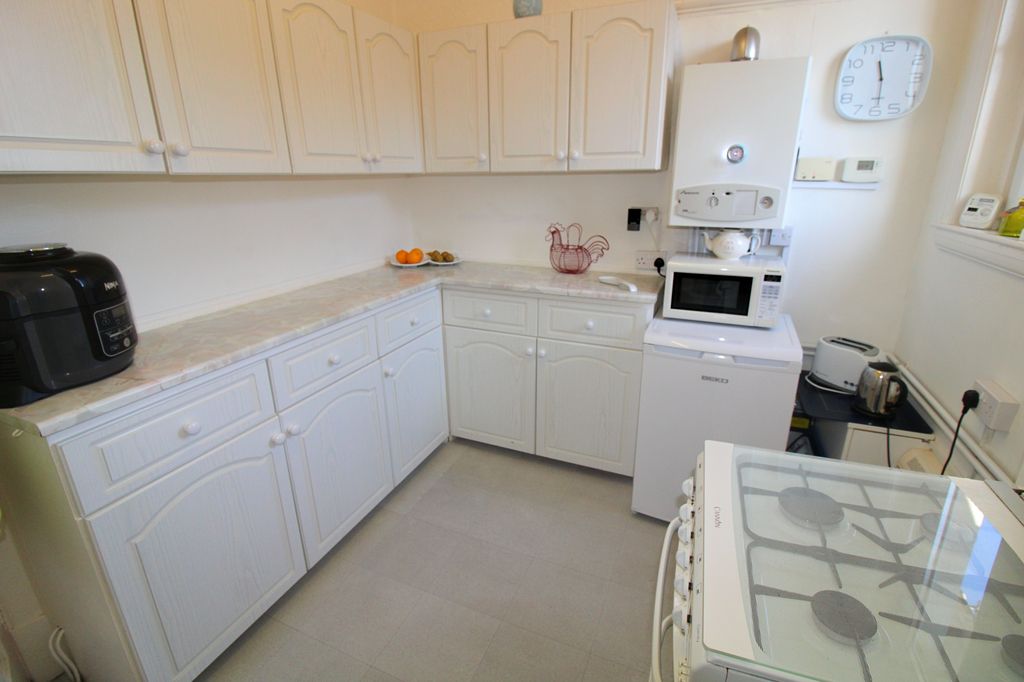 Additional image 7 of 3 bed maisonette for saleLougher Gardens, Porthcawl CF36