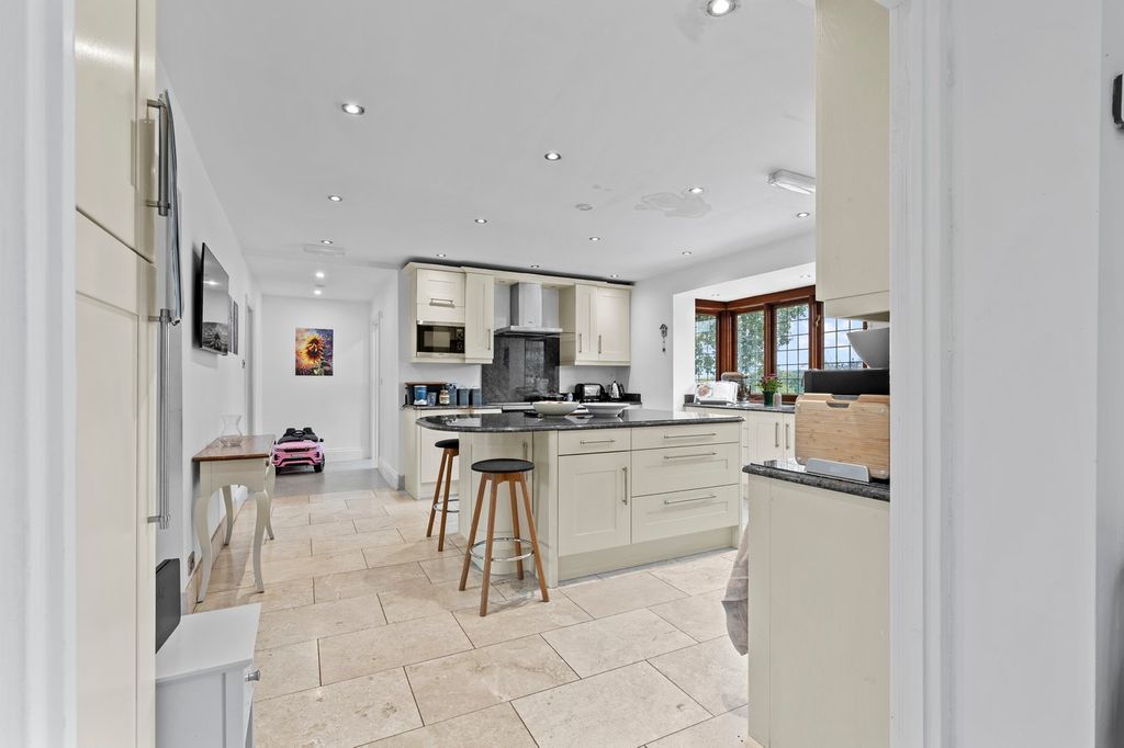 Additional image 21 of 14 bed detached house for saleStratford Road, Wootton Wawen, Henley-In-Arden B95