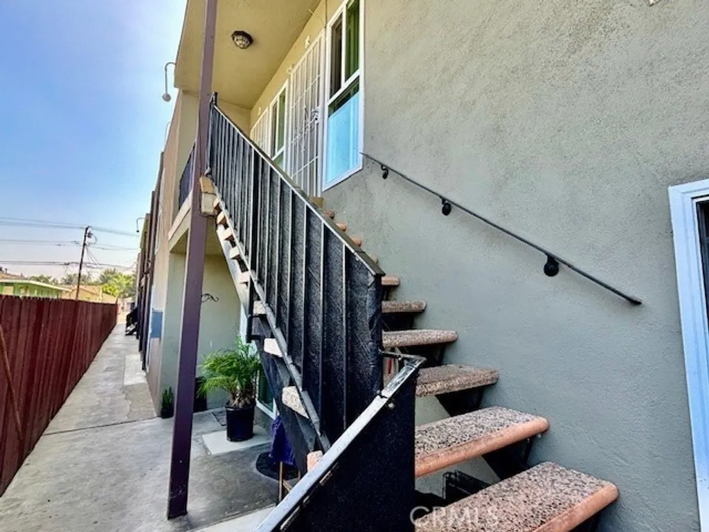 Additional image 9 of 815 N Rose Ave Unit 1, Compton, CA 90221