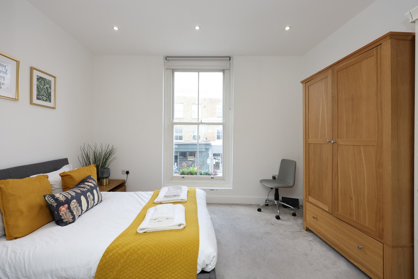 Additional image 3 of 1 Bed Flat, Broadway Market, E8, N1 7GU