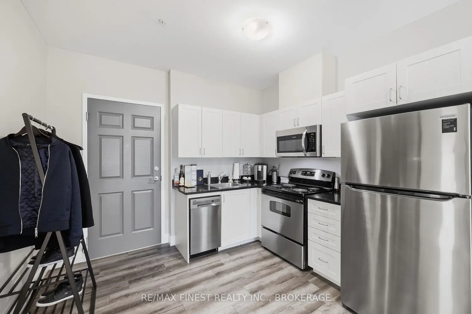 Additional image 12 of 501 Frontenac Street 421