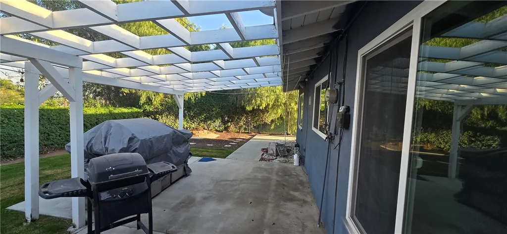 Additional image 9 of 4130 Estrada Dr, Jurupa Valley, CA 92509