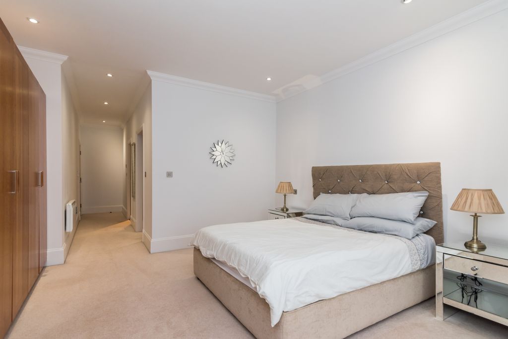 Additional image 17 of 3 bed flat for saleApartment 8, Royal Court Apartments, 60 - 66 Lichfield Road, Sutton Coldfield B74
