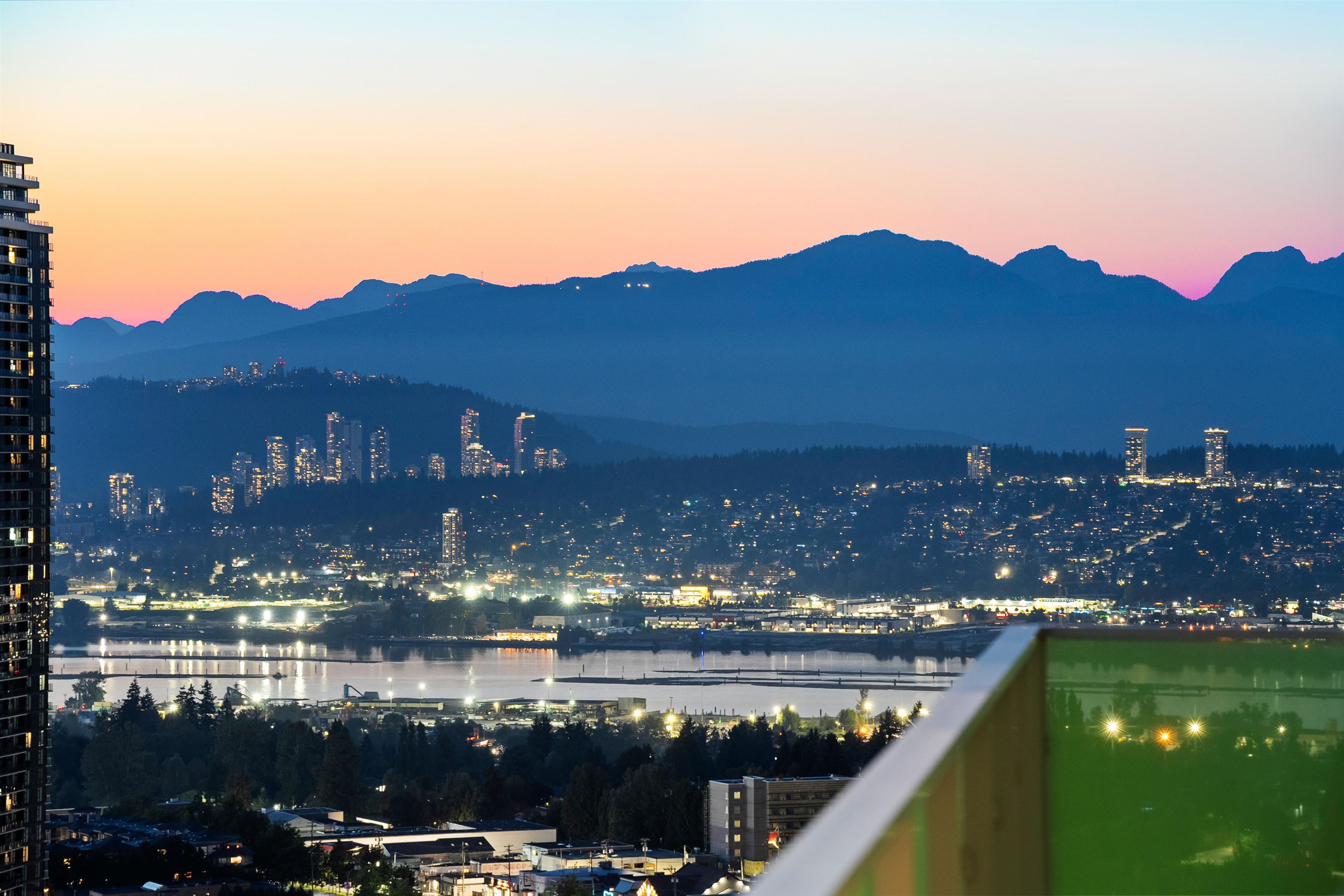 Additional image 3 of 3102-10428 Whalley Boulevard, Surrey, BC, V3T 0W2