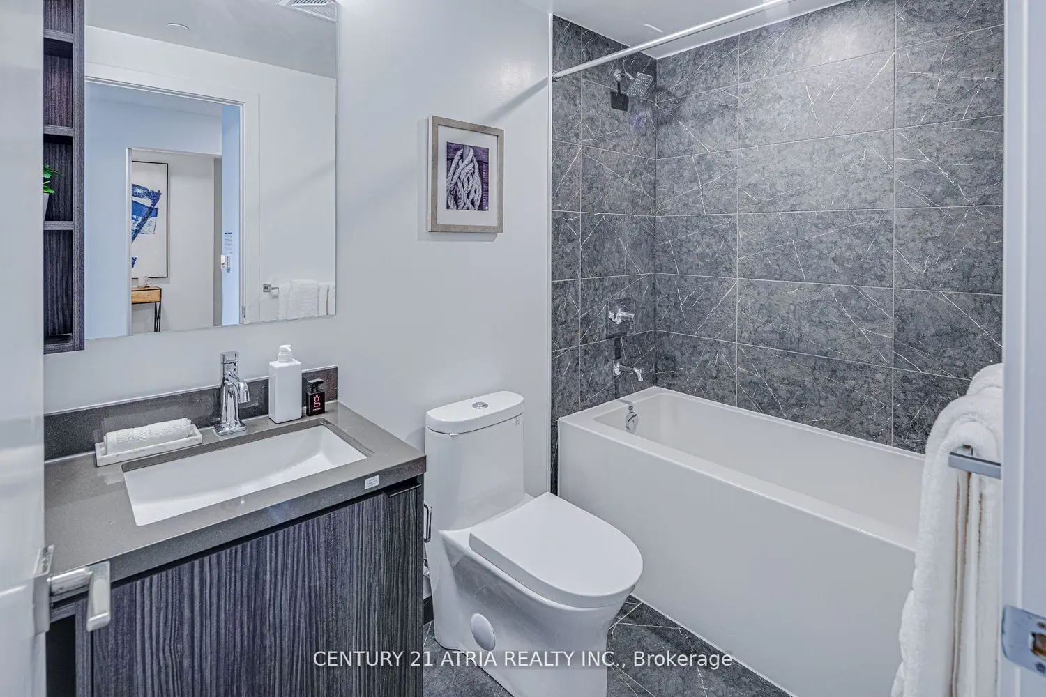 Additional image 6 of 252 Church Street 2308