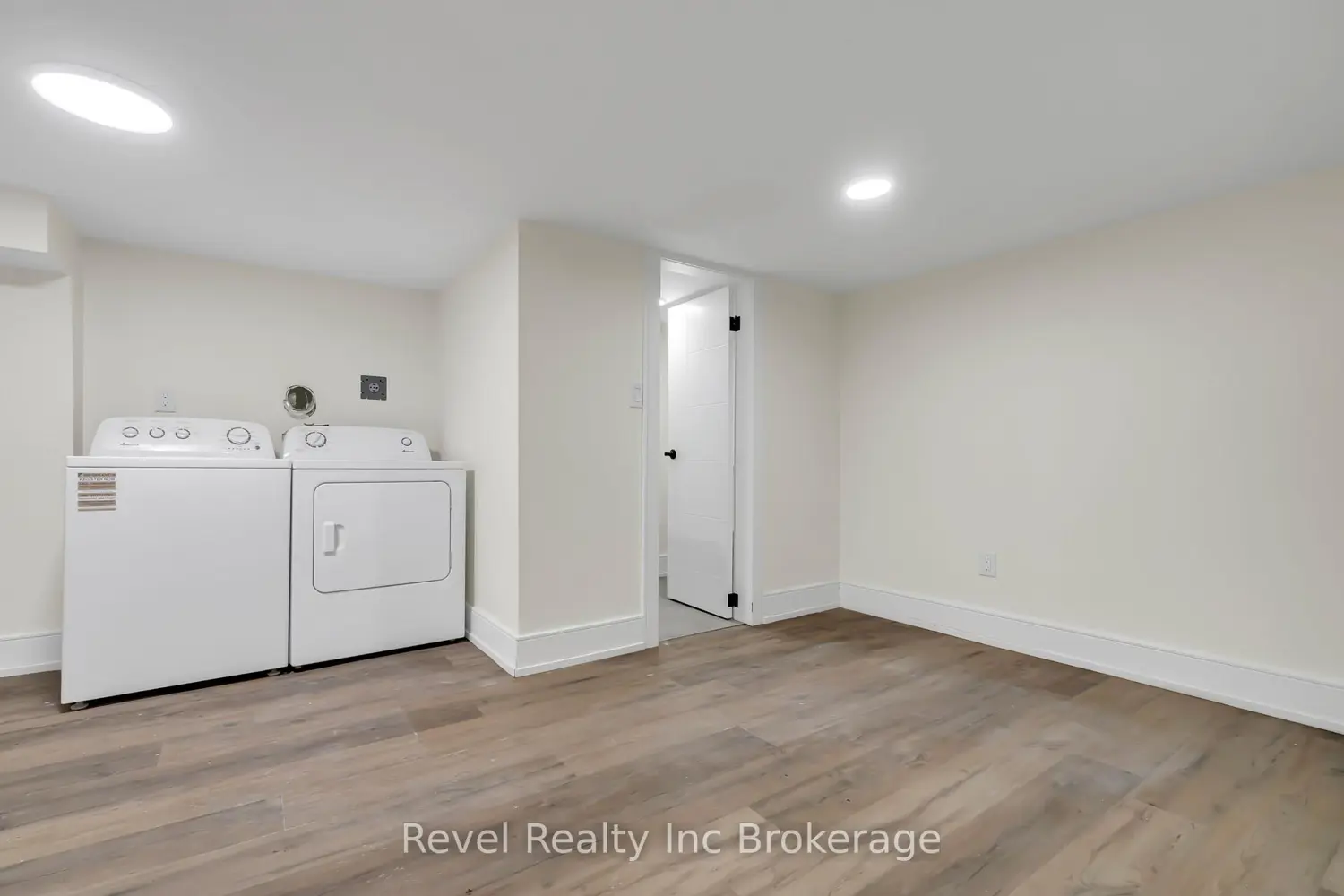 Additional image 14 of 241 Charles Street