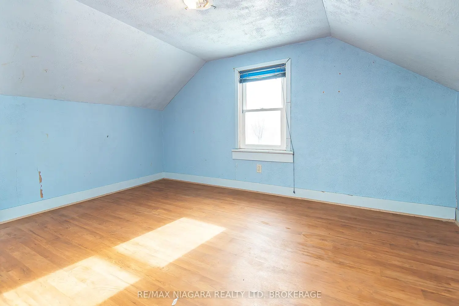 Additional image 9 of 567 Killaly Street