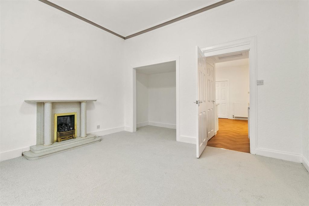 Additional image 4 of 2 bed flat for saleWilson Street, Alexandria G83