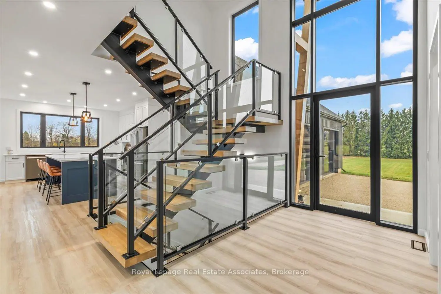 Additional image 3 of 174265 Mulock Road