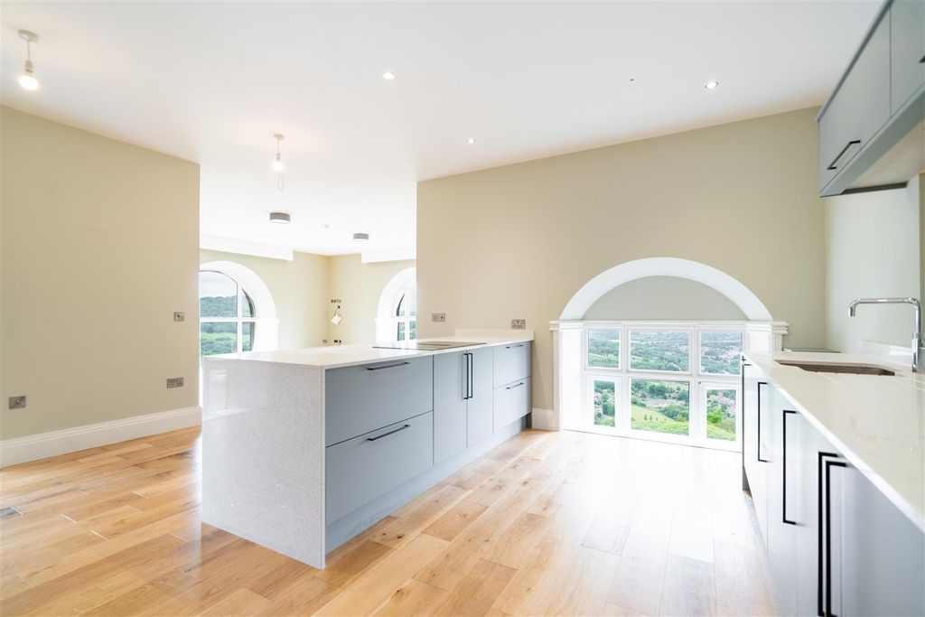 2 bed flat for saleApt 10, Riber Castle, Riber Castle Estate, Matlock DE4 photo 5