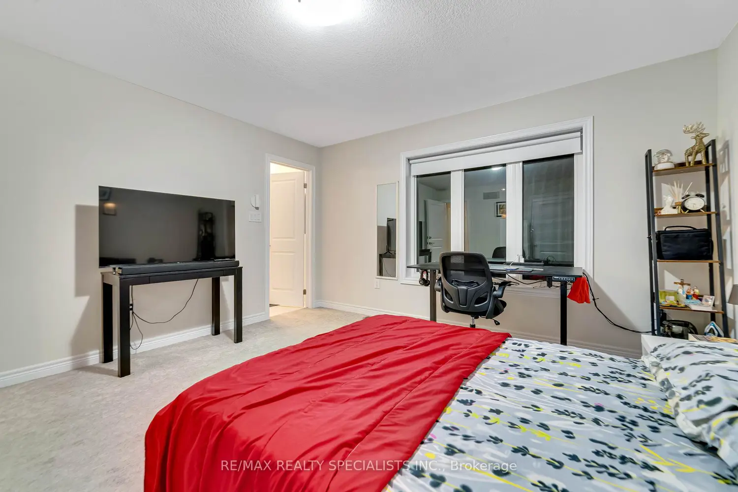 Additional image 11 of 100 Hollywood Court 53