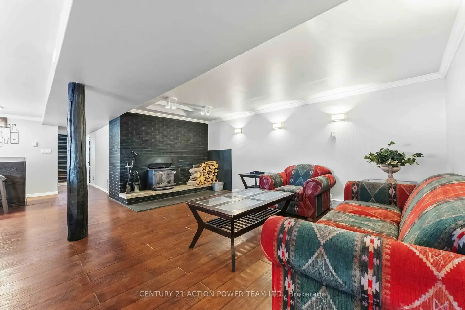 Additional image 15 of 1705 Old Montreal Road