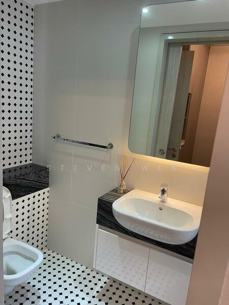 Additional image 6 of 17 Mount Sophia