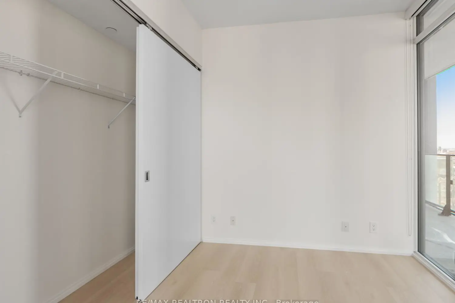 Additional image 5 of 125 Peter Street 2308