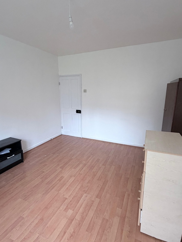 Additional image 6 of 2 Bed Flat, Reardon House, E1W, N1 7GU