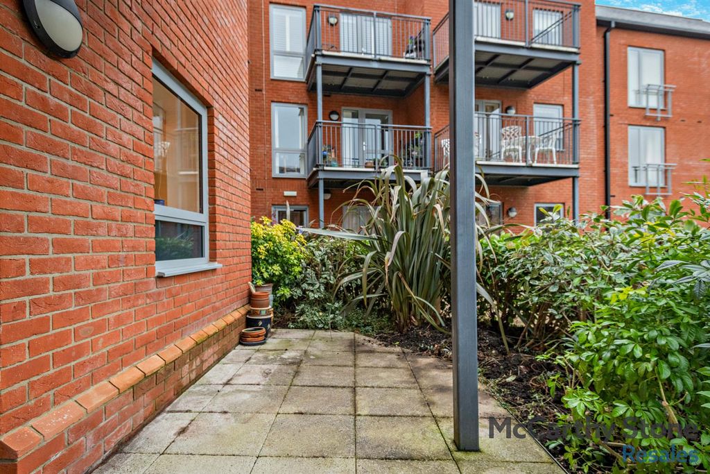 Additional image 19 of 2 bed flat for saleMonument Place, Endless Street, Salisbury SP1