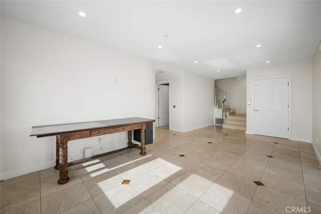 Additional image 74 of 1724 Bluff Pl, Long Beach, CA 90802