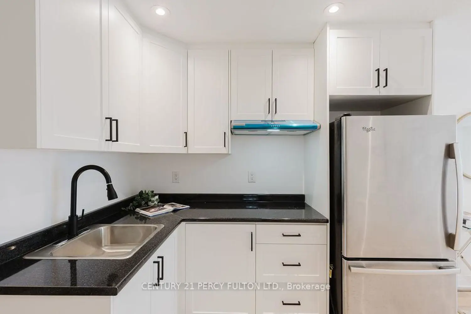 Additional image 9 of 11 Bay Crest Drive