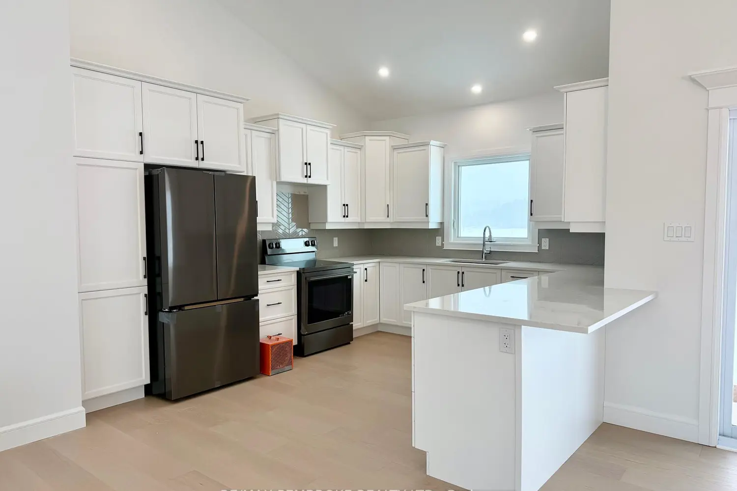 26 Jade Avenue photo 5