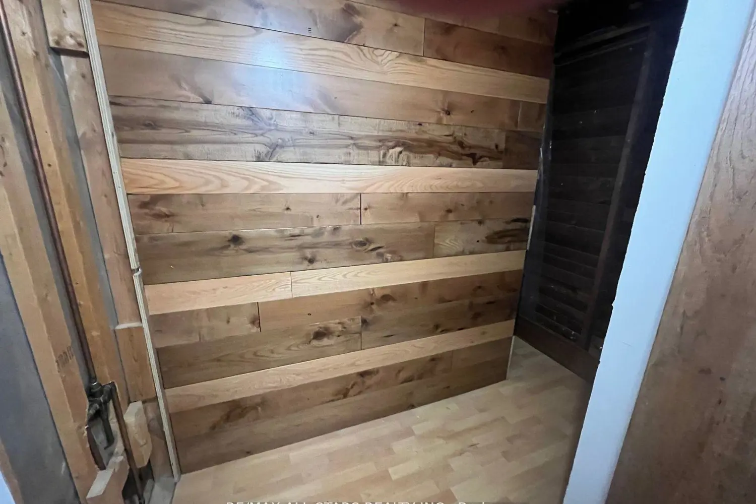 Additional image 10 of 211 Burnt River Road