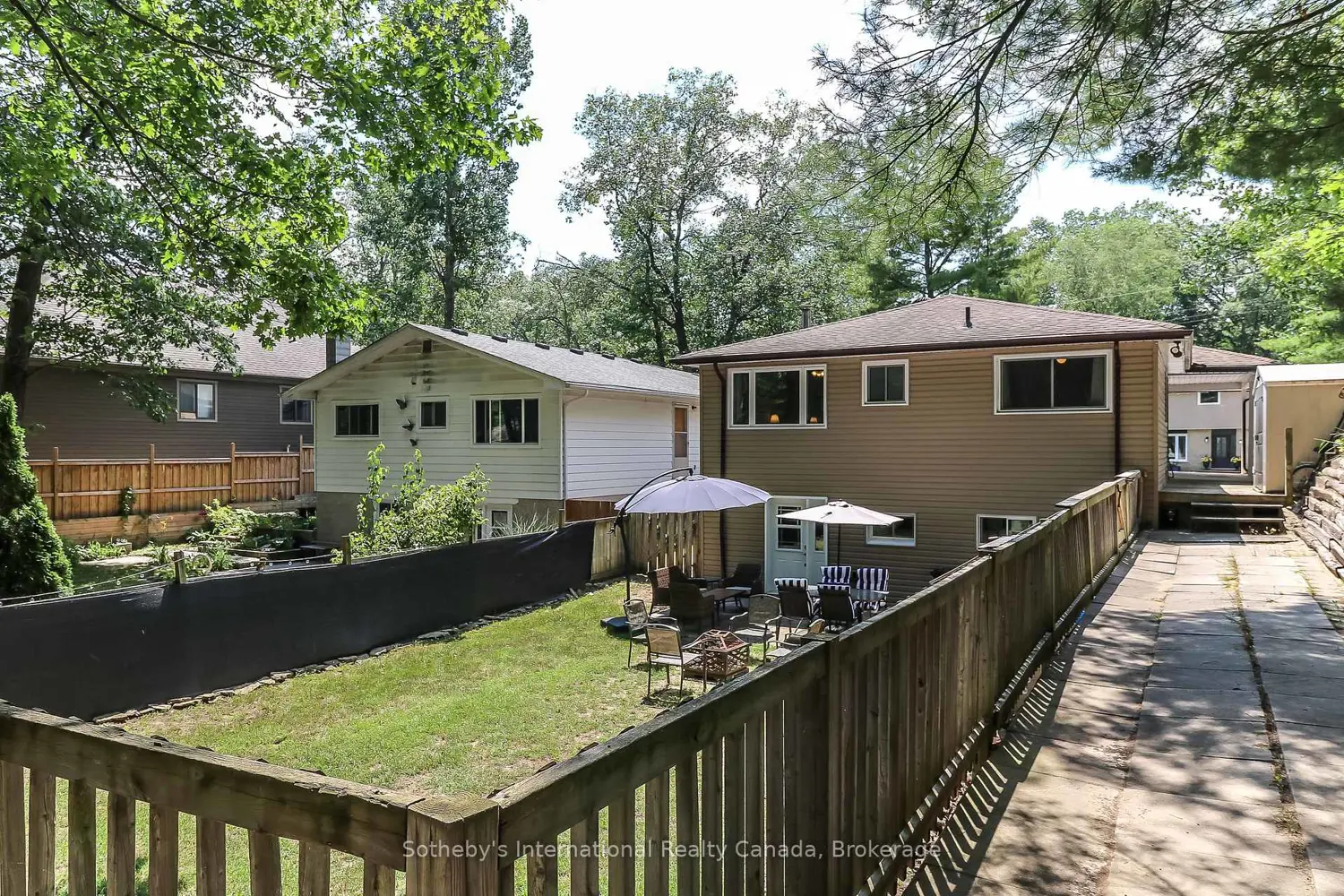 Additional image 16 of 33 Parkwood Drive