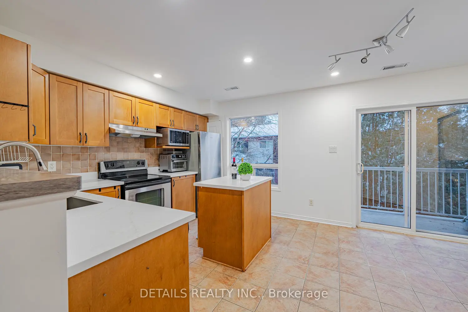 Additional image 4 of 376 Wiffen Private 20