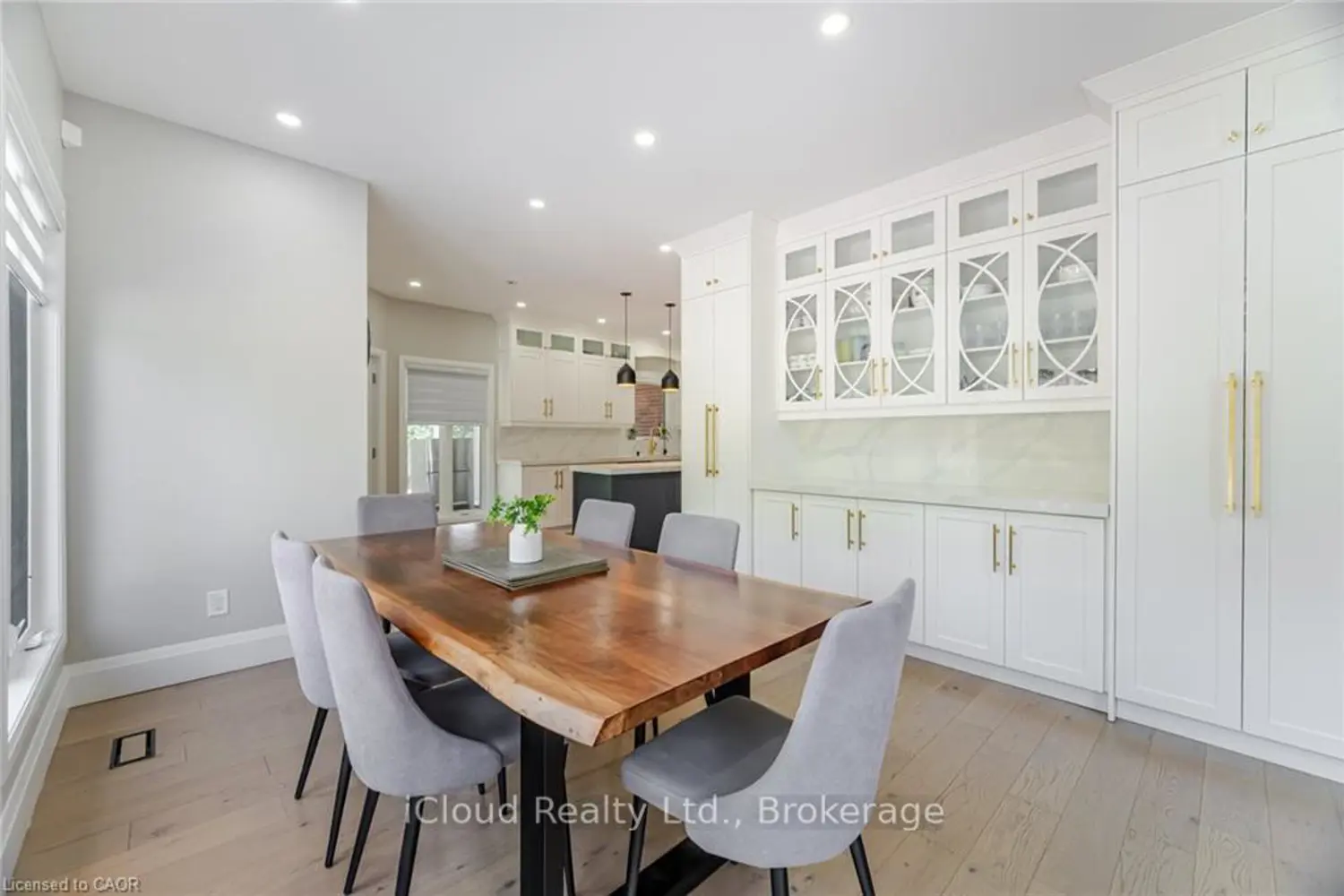 Additional image 3 of 4 Deer View Ridge