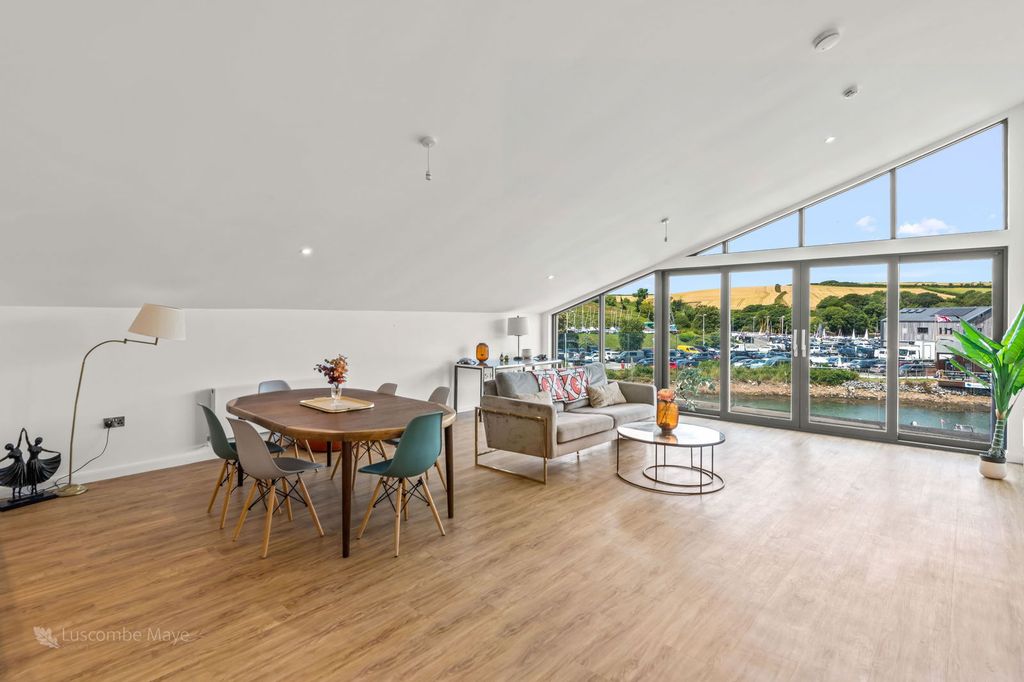 Additional image 2 of 3 bed flat for saleIsland Street, Salcombe TQ8