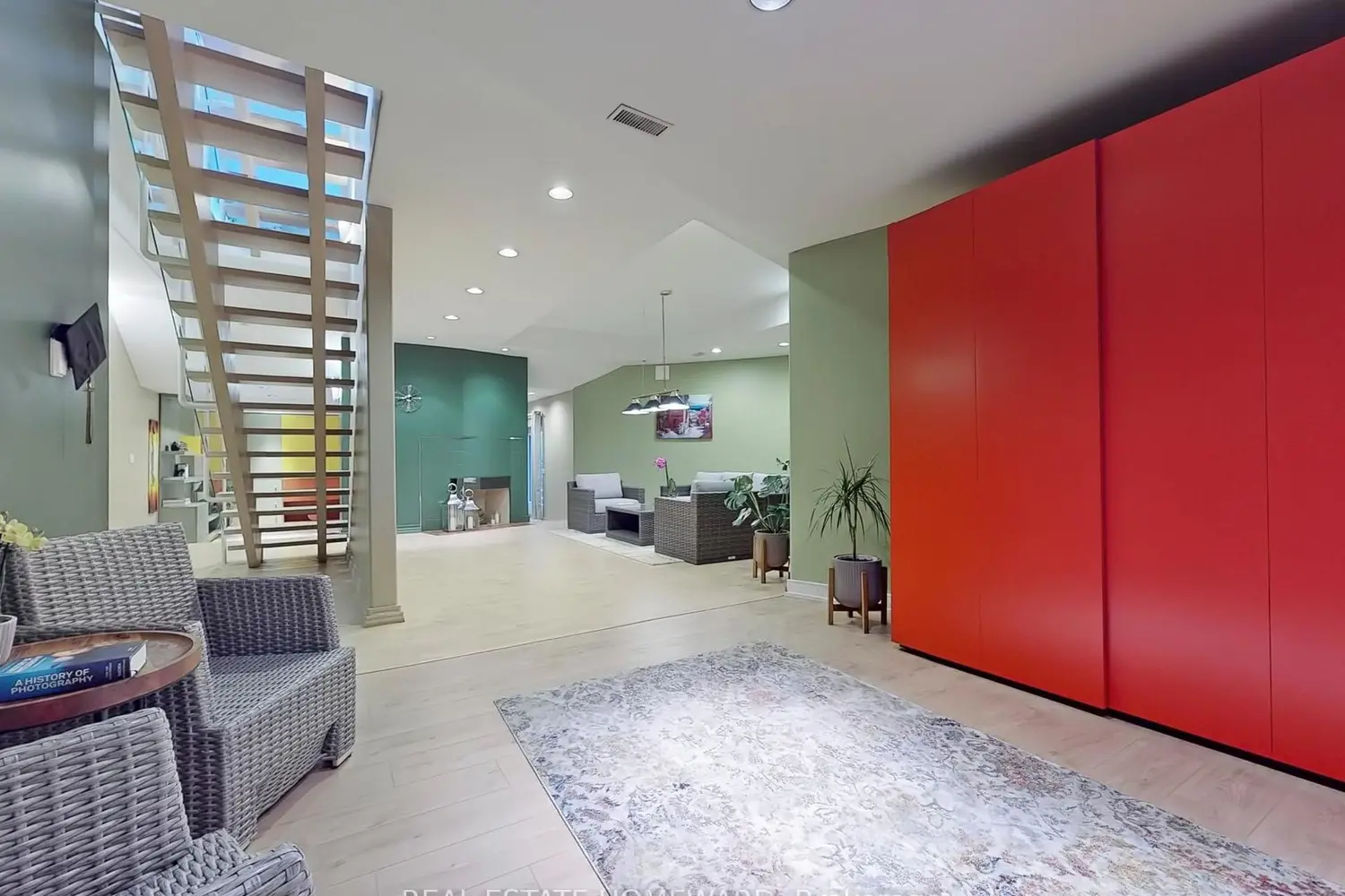 Additional image 15 of 128 Laurentide Drive