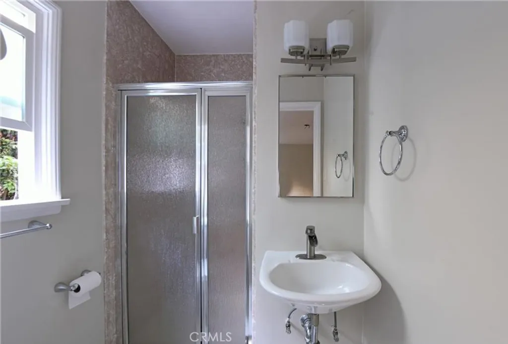 Additional image 11 of 11061 ohio Avenue, Los Angeles, CA 90025