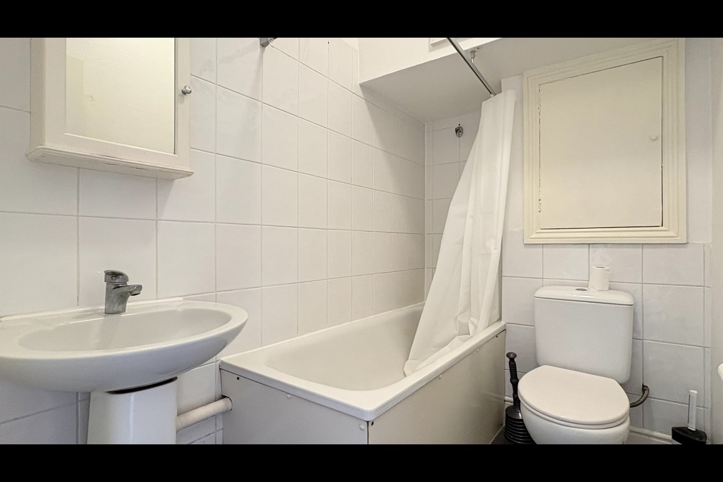 Additional image 9 of 1 Bed Flat, Ladbroke Crescent, W11, N1 7GU