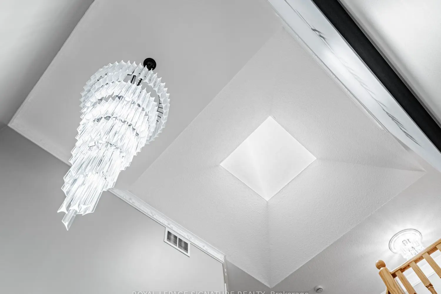 Additional image 11 of 5245 Champlain Trail