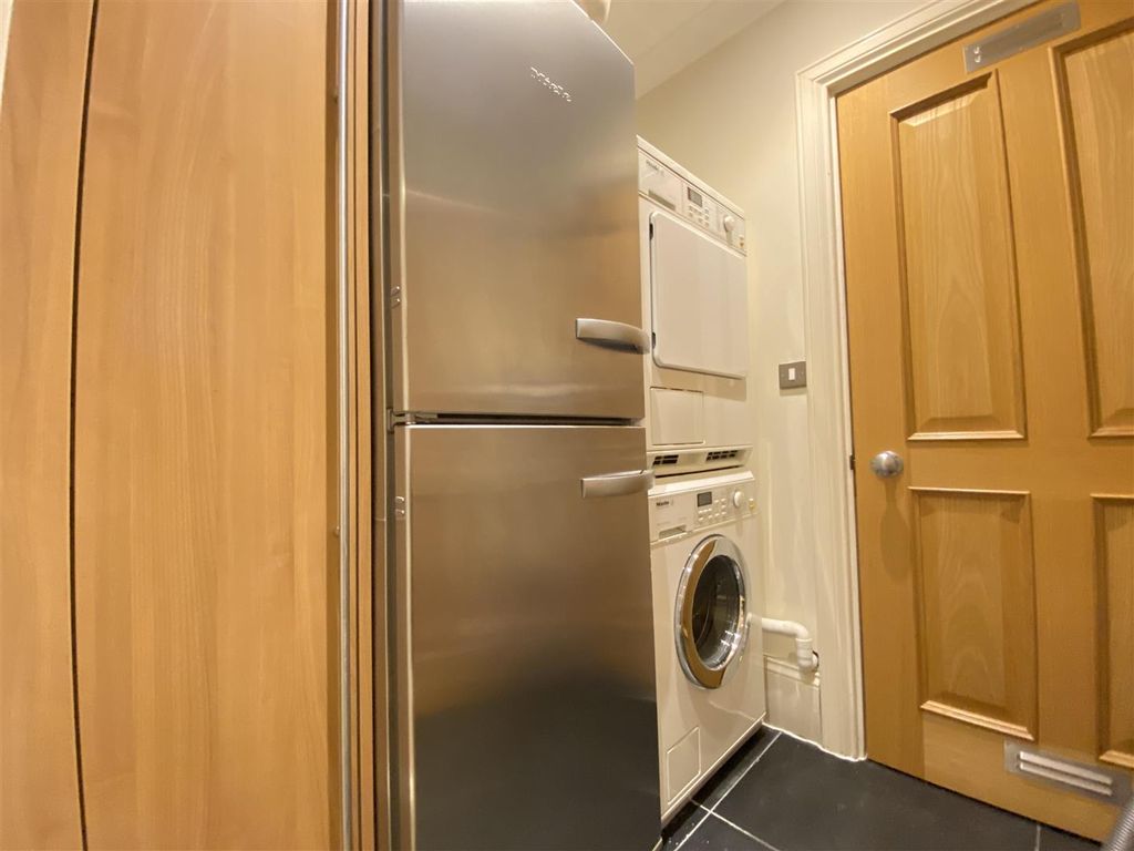 Additional image 15 of 3 bed flat for saleBrook Lane, Alderley Edge SK9