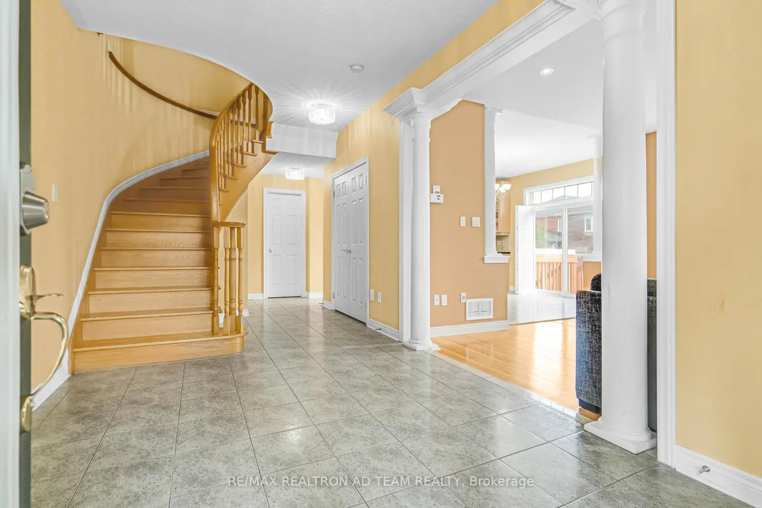 Additional image 3 of 498 Tremblant Court