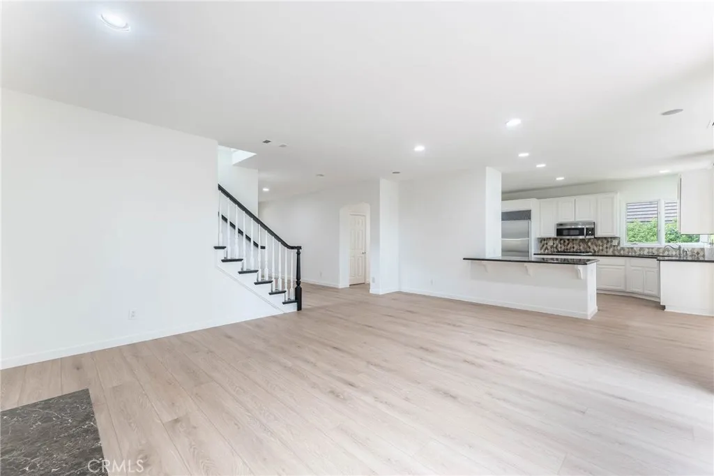 Additional image 9 of 562 Ravensbury St, Lake Sherwood, CA 91361