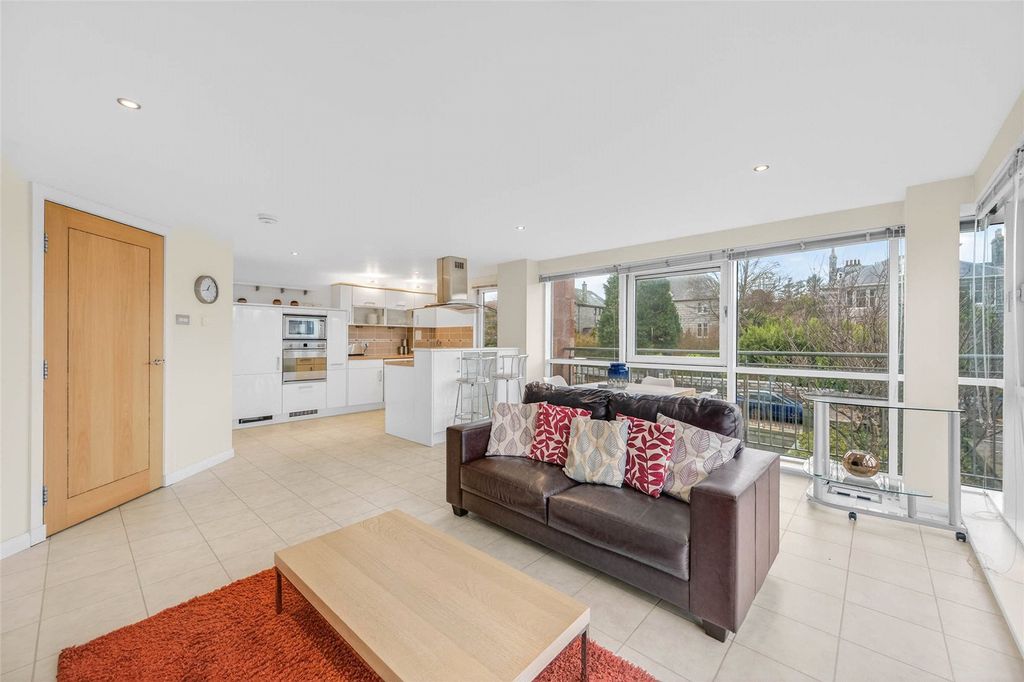 Additional image 10 of 2 bed flat for sale10 Queens Highlands, Aberdeen AB15