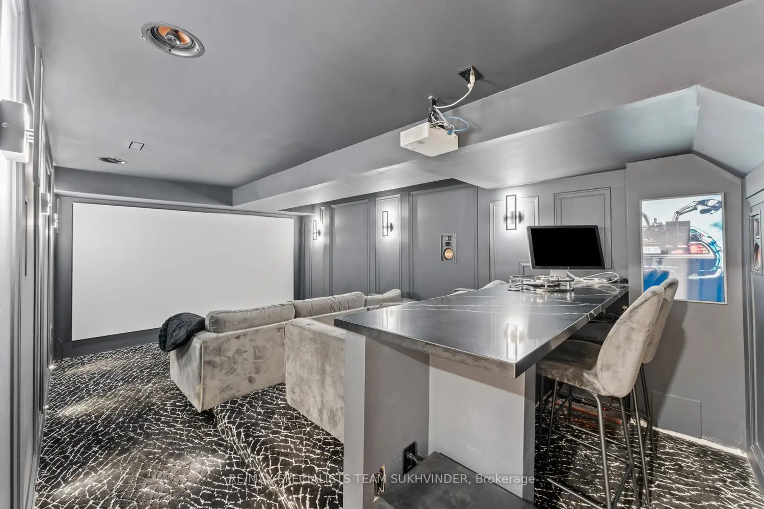 Additional image 18 of 51 Classic Drive