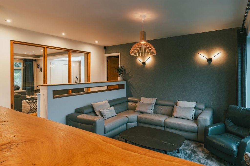 Additional image 14 of 5 bed detached house for saleDore Road, Sheffield S17