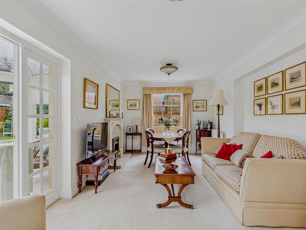 Additional image 7 of 2 bed flat for saleRoyal Oak Gardens, Malvern WR14