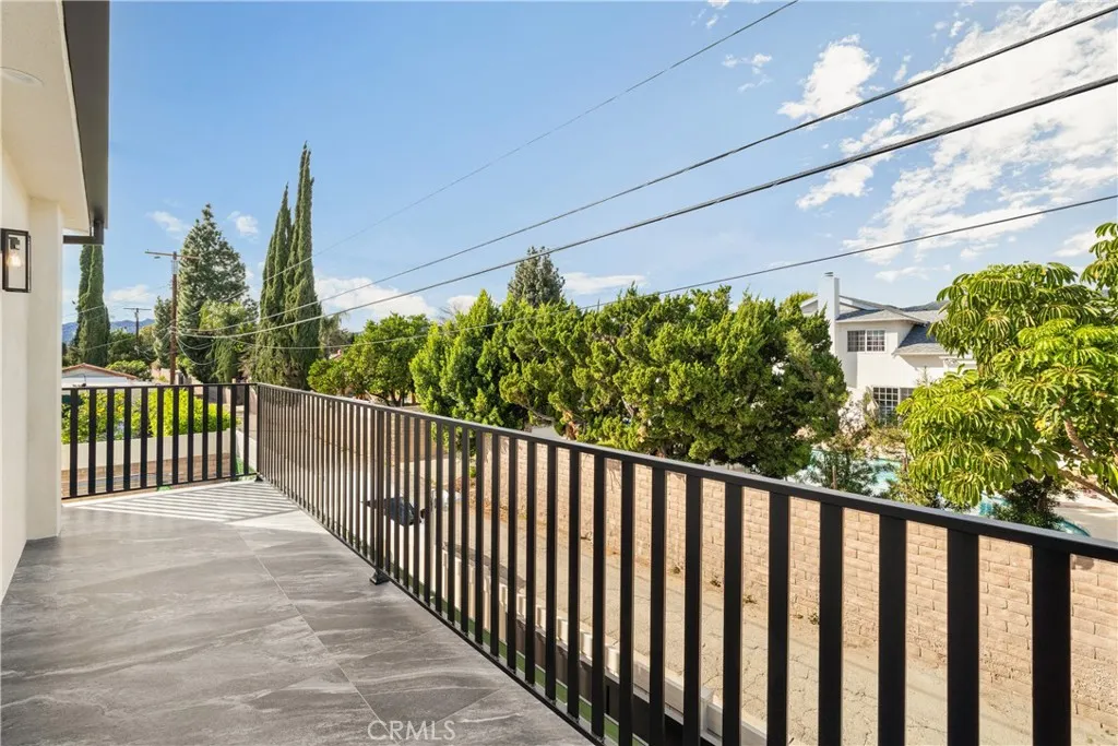 Additional image 9 of 19955 Lassen Street, Chatsworth, CA 91311