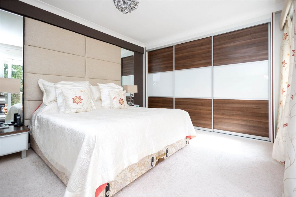 Additional image 11 of 3 bed flat for saleForsyte Shades, 82 Lilliput Road, Canford Cliffs, Poole BH14