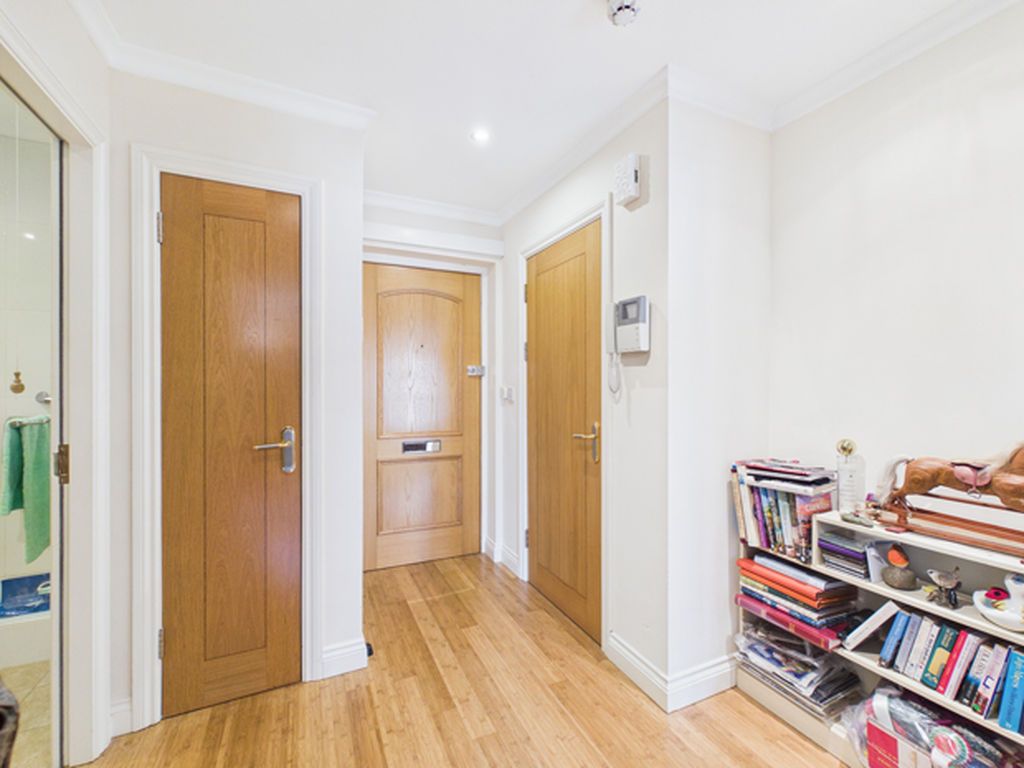 Additional image 3 of 2 bed flat for saleHafan Tywi, The Parade, Carmarthen SA31