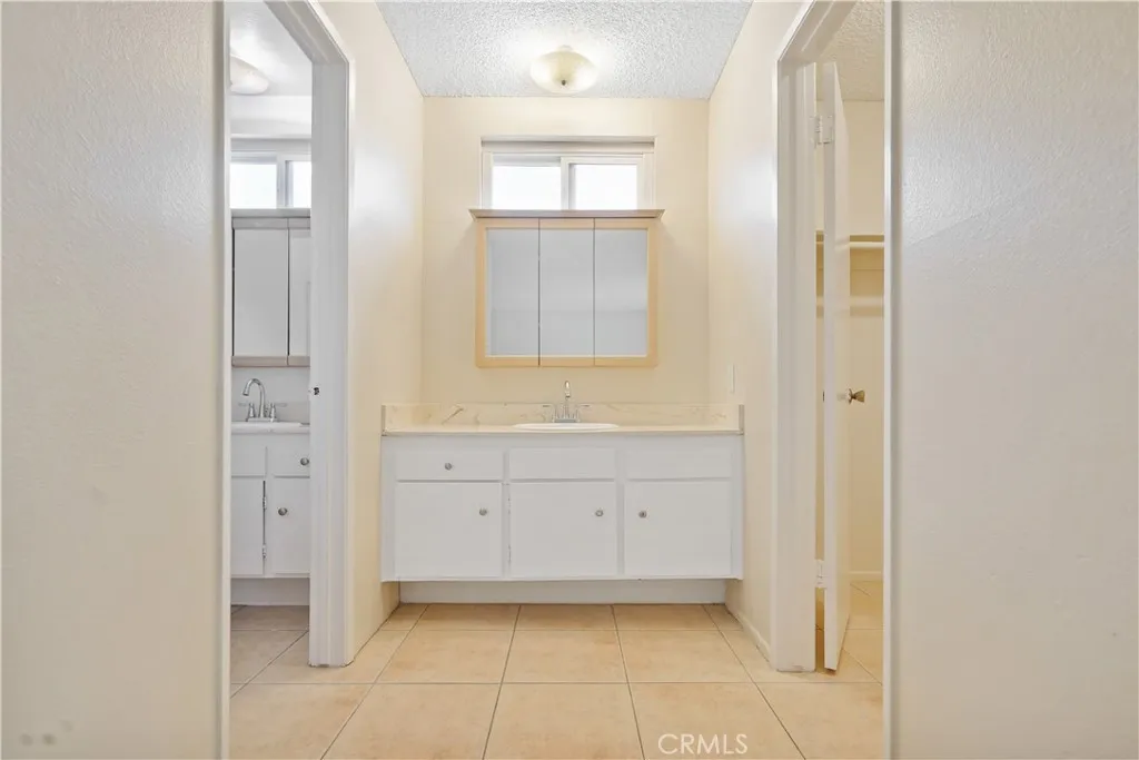 Additional image 25 of 22855 Vanowen Street Unit 2, West Hills, CA 91307